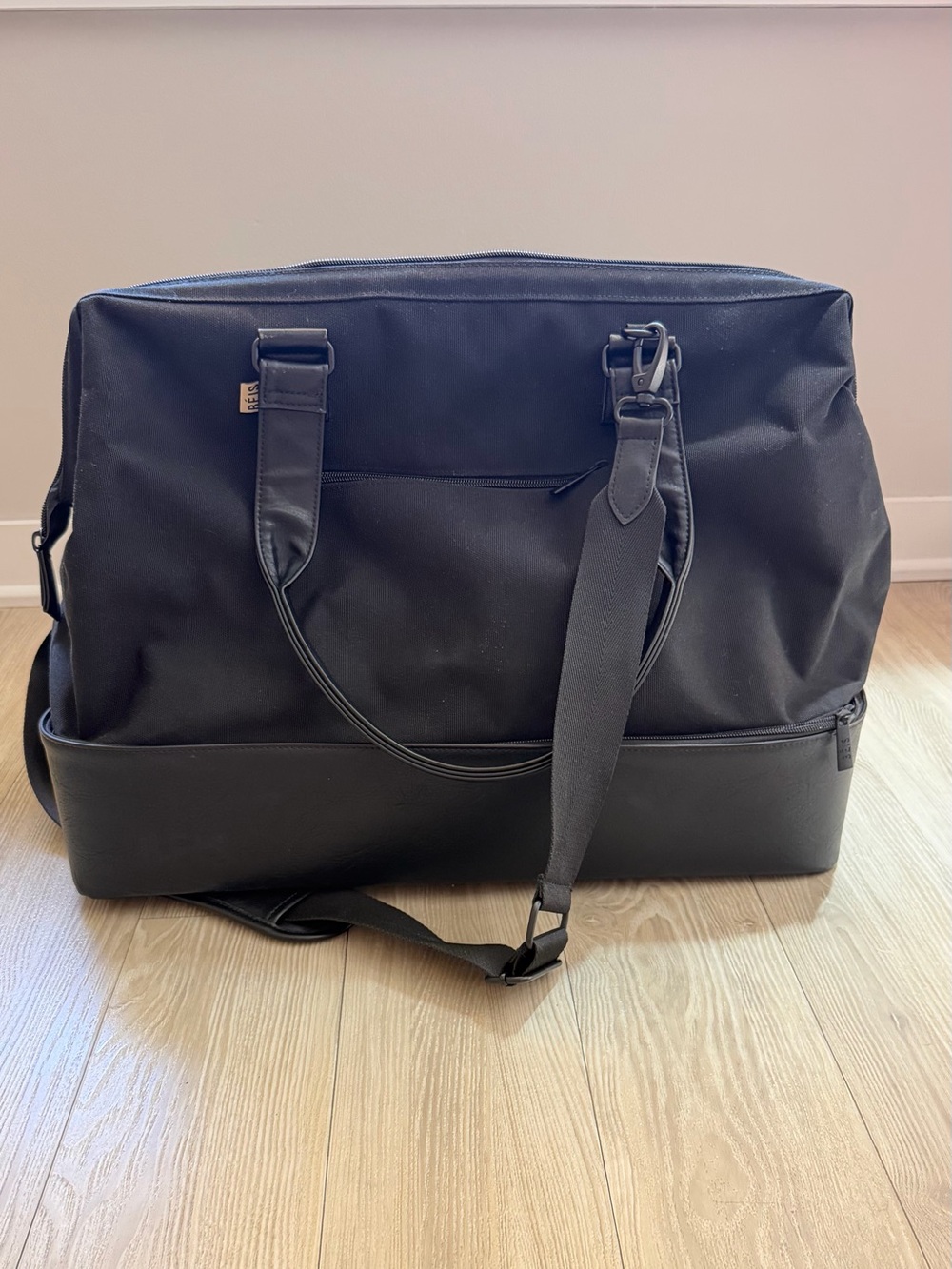 Beis Weekender Bag Black